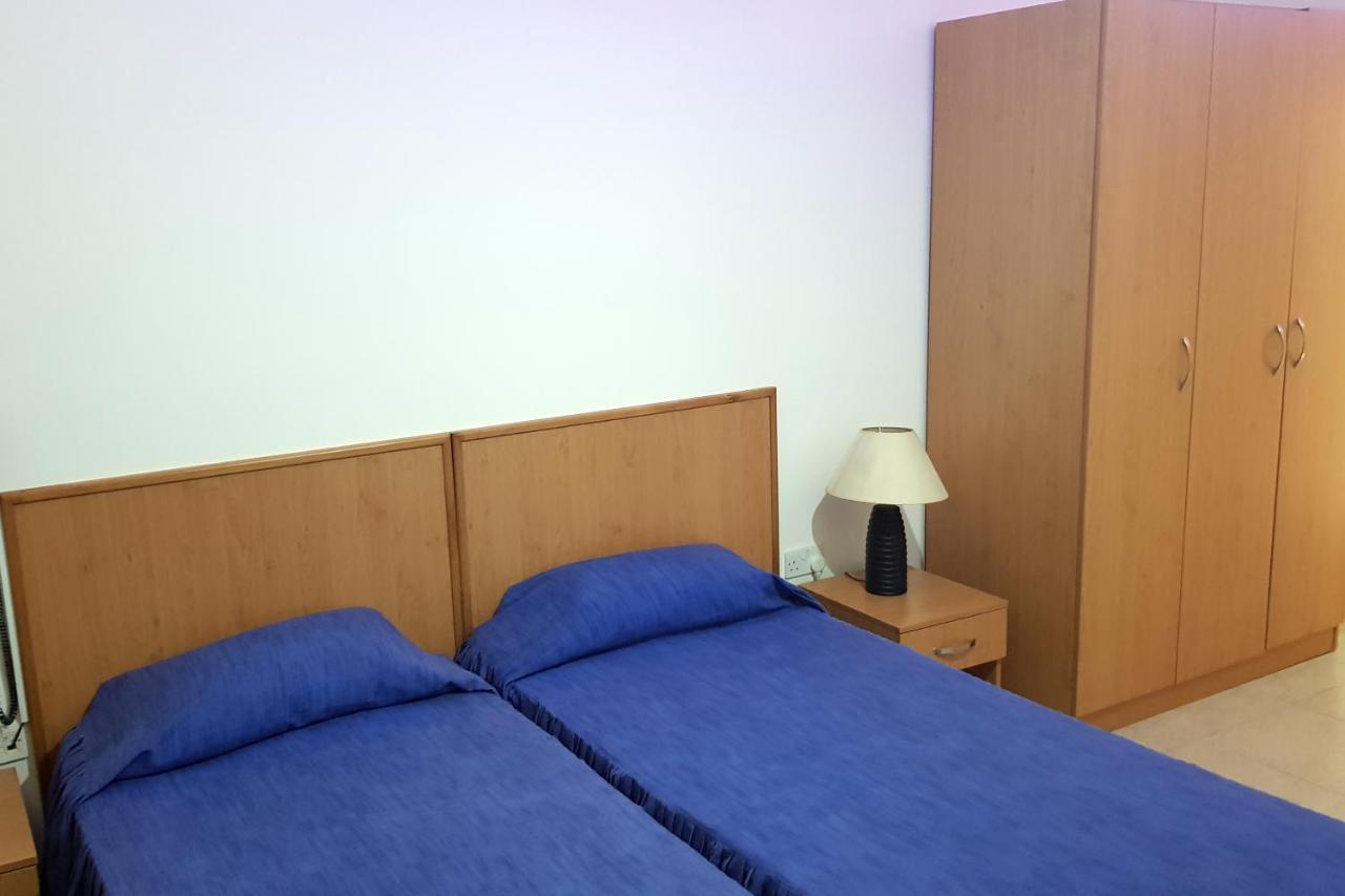 Rivotorto Retreat House Hotel Birkirkara Kültér fotó