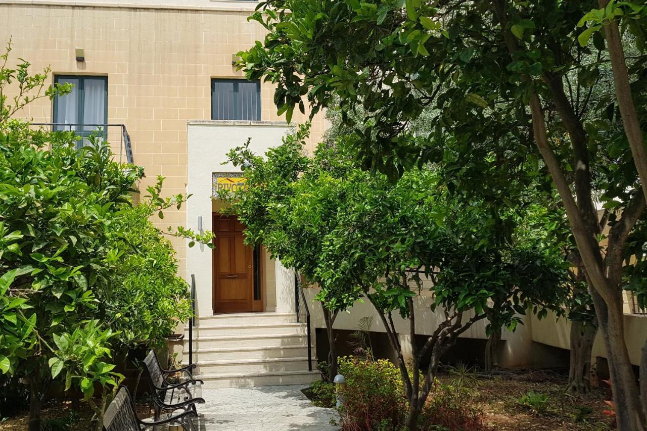 Rivotorto Retreat House Hotel Birkirkara Kültér fotó