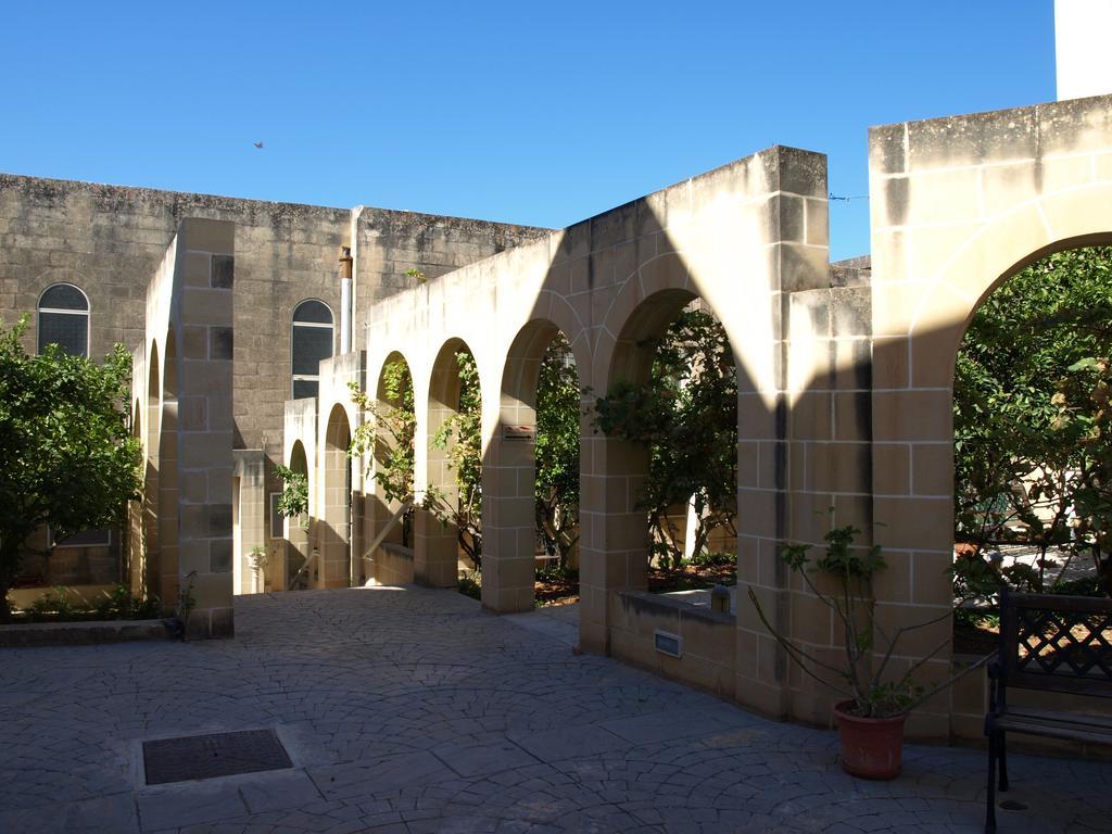 Rivotorto Retreat House Hotel Birkirkara Kültér fotó