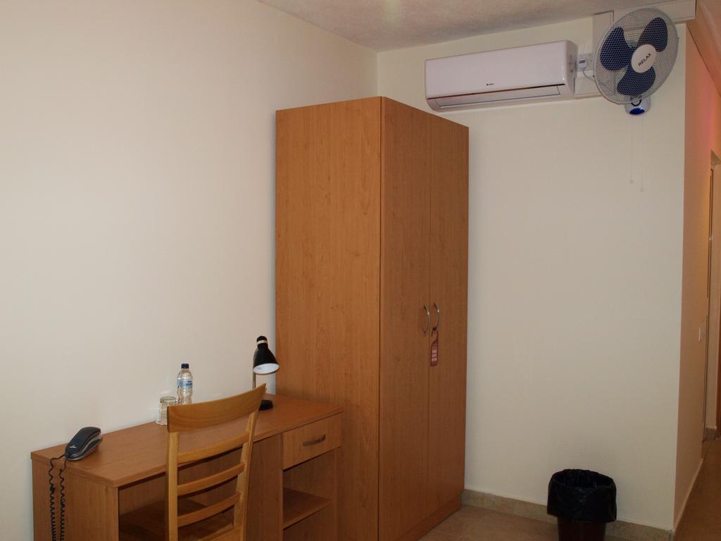 Rivotorto Retreat House Hotel Birkirkara Kültér fotó