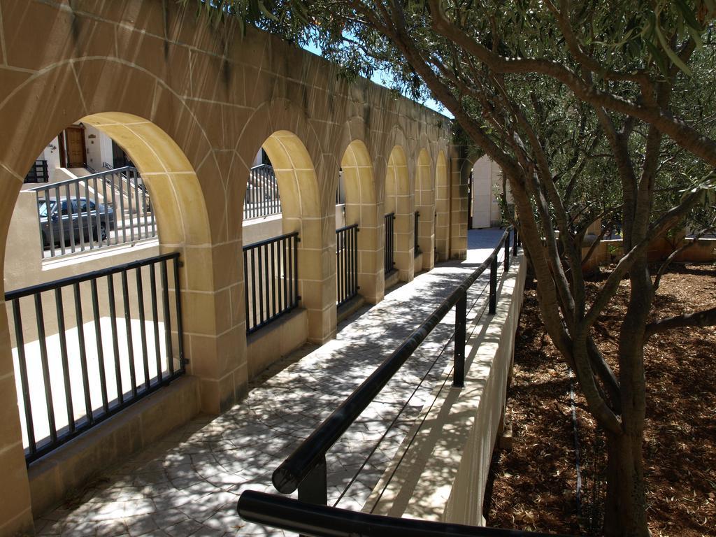 Rivotorto Retreat House Hotel Birkirkara Kültér fotó